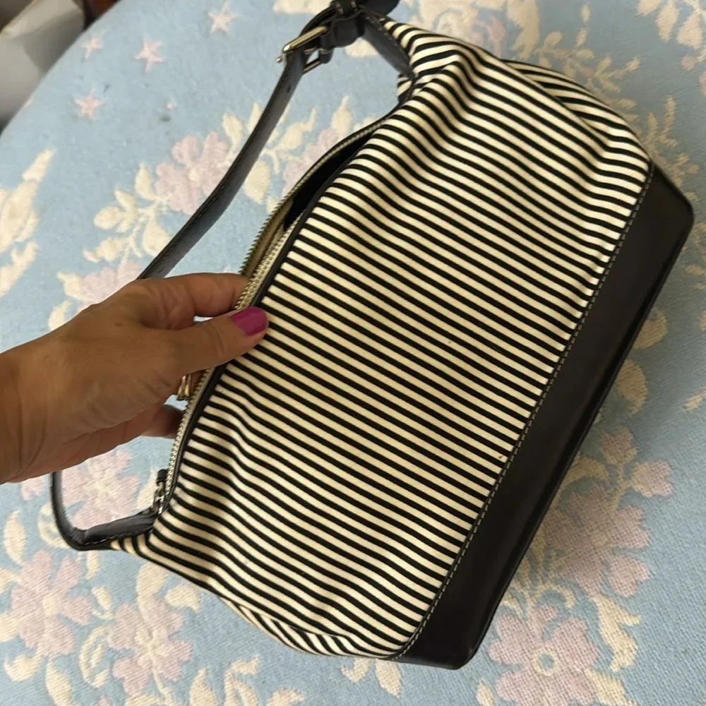 Kate Spade *Chic* Striped Handbag Shoulder-bag